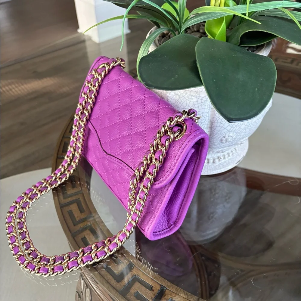 🩷🩷REBECCA MINKOFF MINI AFFAIR FUSCIA QUILTED LEATHER CROSSBODY/SHOULDER BAG!🩷🩷 - Picture 3 of 7